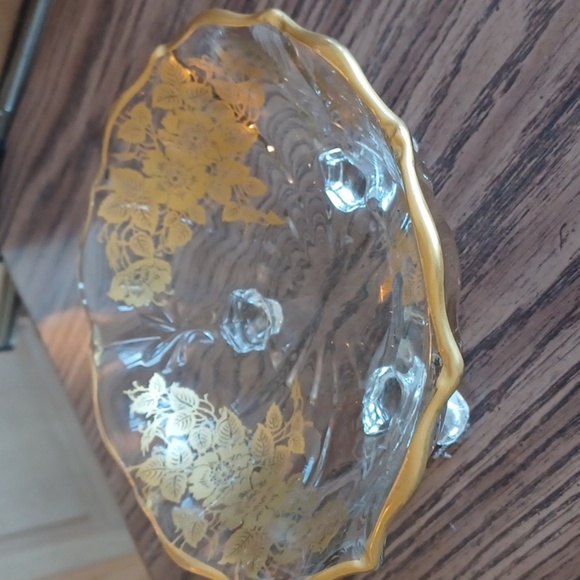 Clear with gold floral footed Glass Bowl, 7" dia x 2.5" tall - Picture 1 of 4